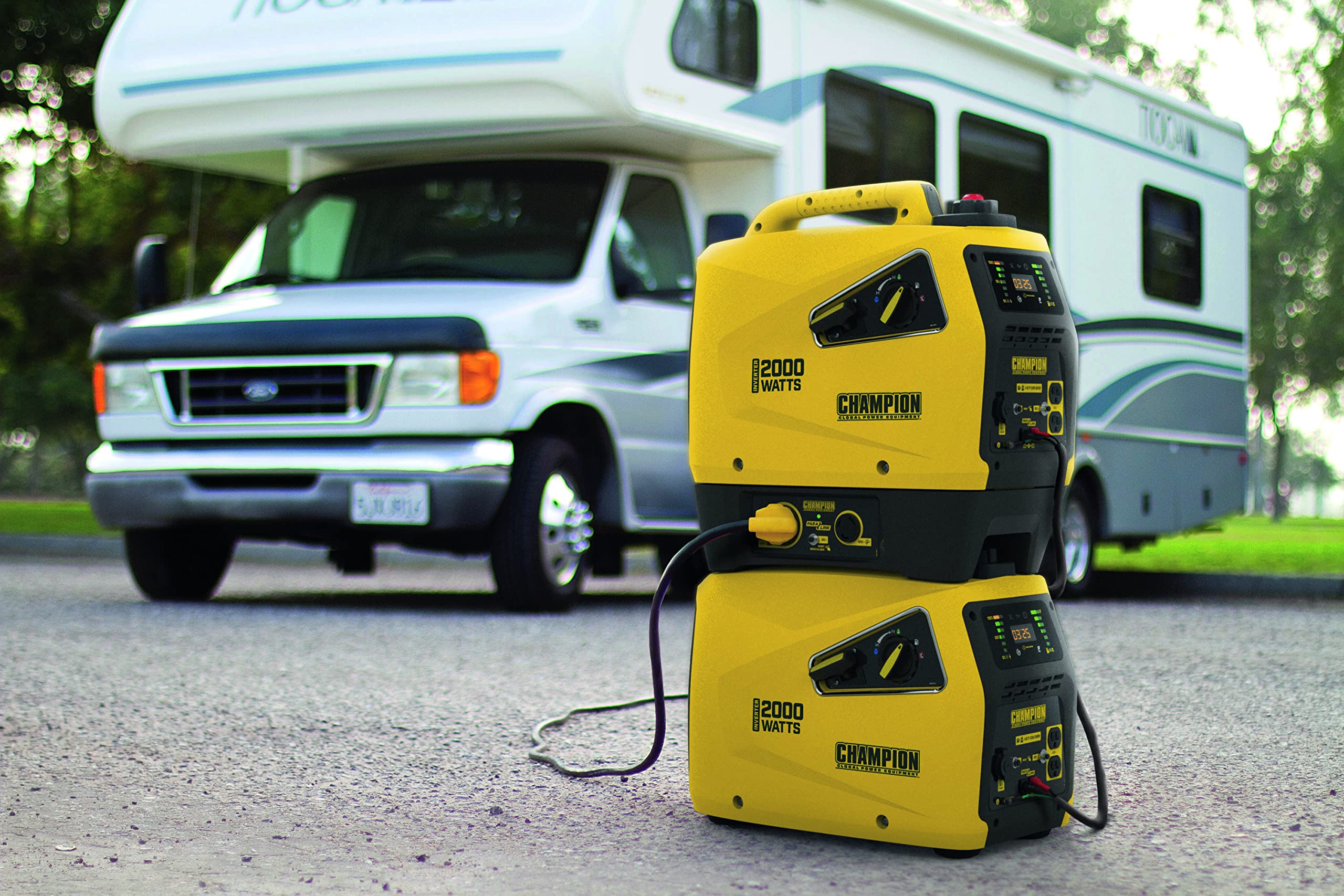 Champion Power Equipment 8200i-EU Petrol Power Converter (2000 Watt, Portable Inverter, Generator with LED Display, 80 cm Motor, Running Time up to 11 Hours, Extremely Quiet)