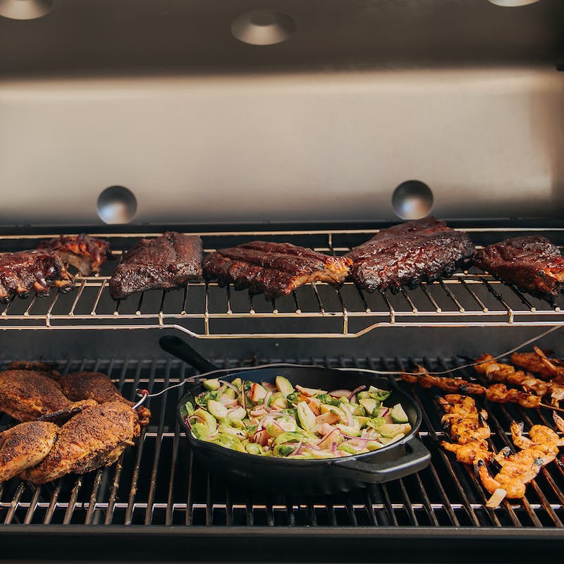 Weber  Genesis S-335 Gas Grill